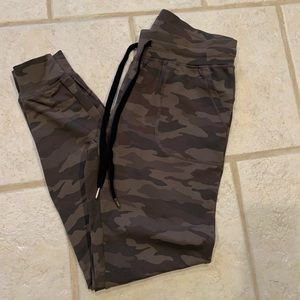 Purple Camo Unwind Joggers